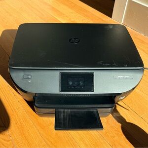 HP Envy 5660 Printer in Gray